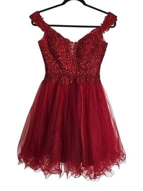May Queen 1663 Burgundy Bead Off Shoulder Tulle Short Party Dress Sz 4 EUC